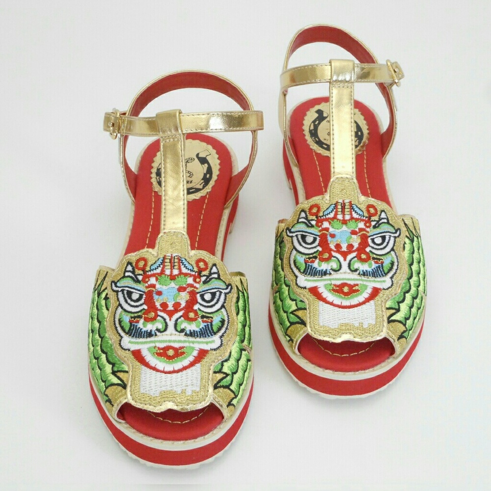 Chinese Dragon brand new Sandals